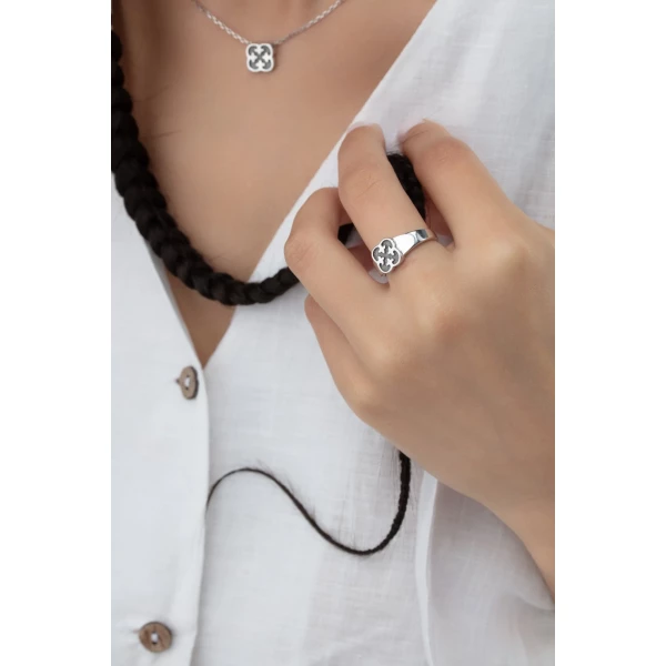 https://jmart.kz/images/detailed/11323/132129138-6.webp