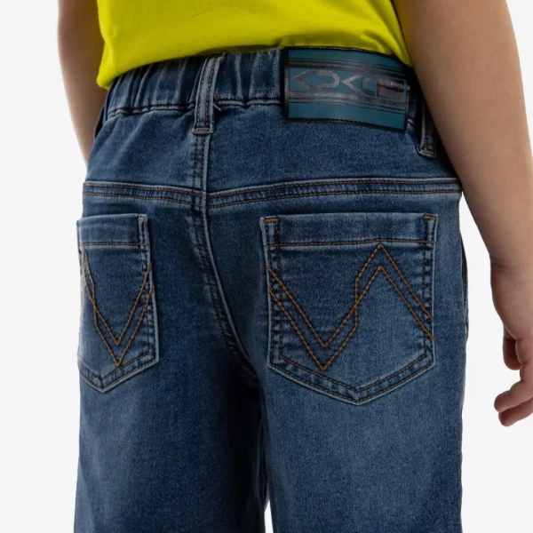 https://jmart.kz/images/detailed/6756/113737306-3.webp
